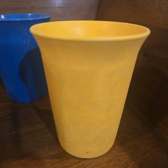 Vintage Tupperware Bell Tumblers Kids Cups Model 109 Blue Orange Yellow Lot 6 - Picture 5 of 16